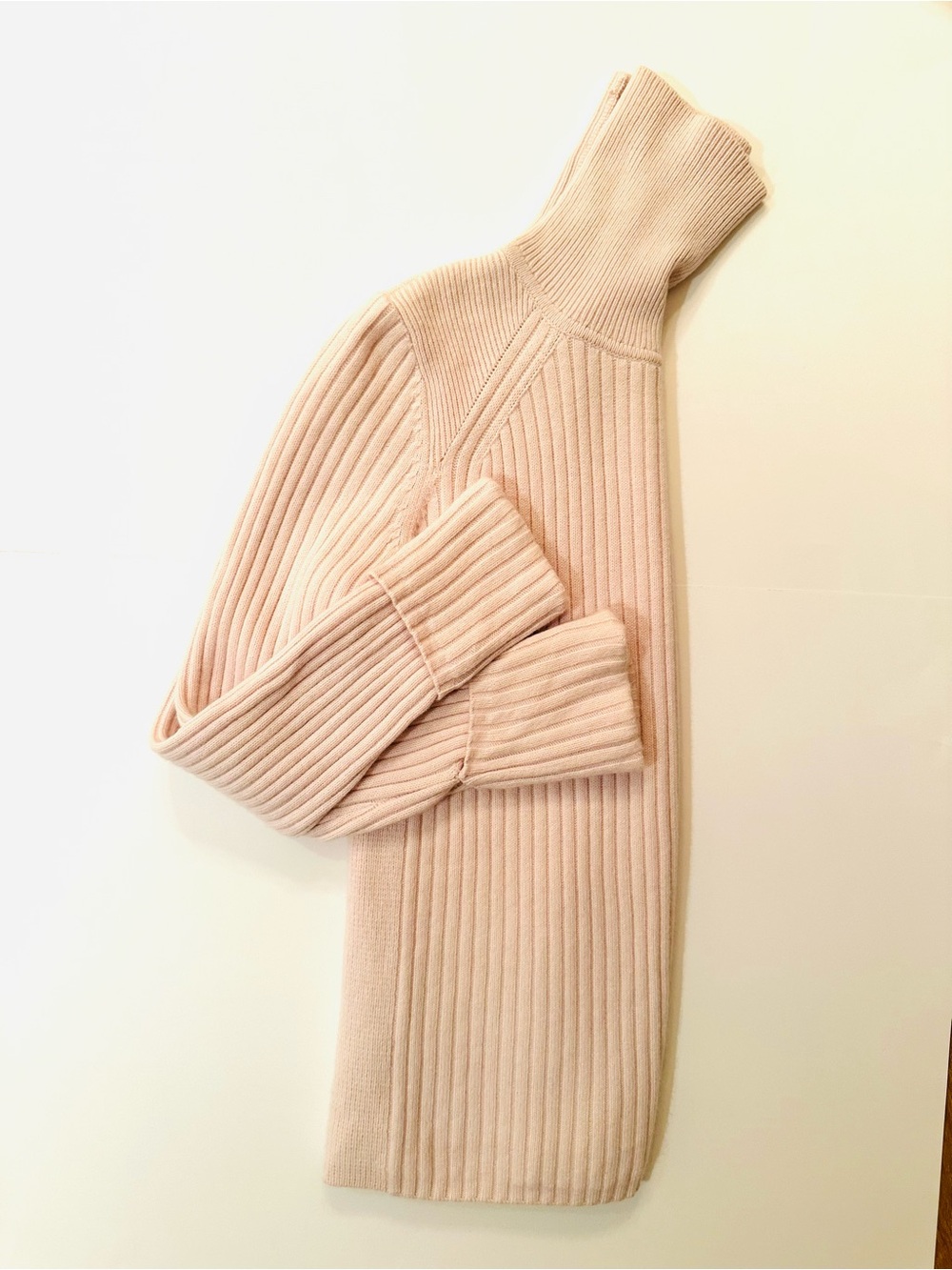 Club Monaco wool mix ribbed turtleneck Neck Sweater, Blush, L
